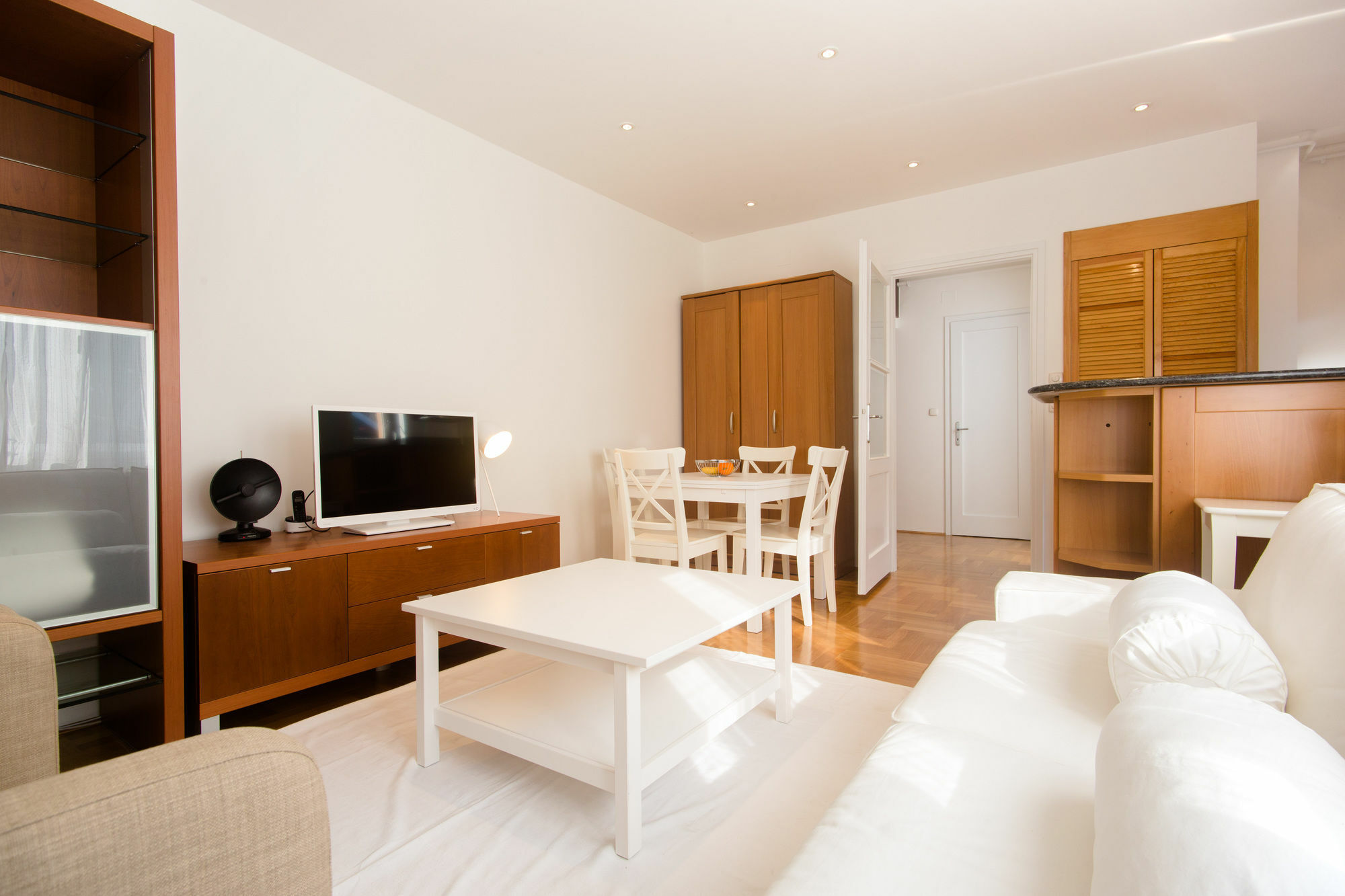 Apartment Angel Main Square Center